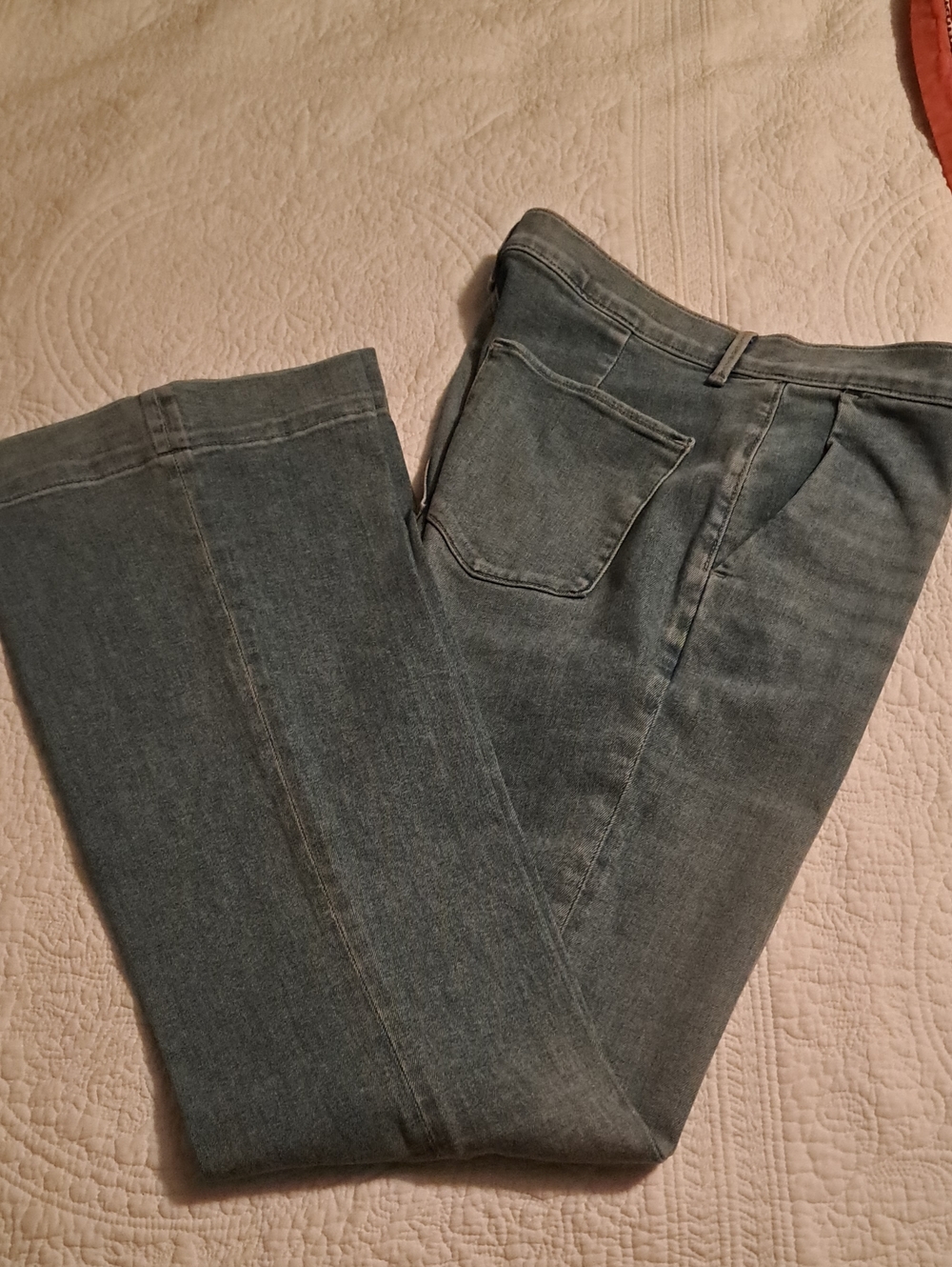Ann Taylor WOMENSBootcut Jeans in Faded Blue